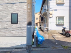 足立区本木西町