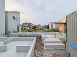 足立区本木東町