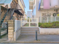 足立区綾瀬４丁目