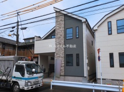 足立区伊興４丁目