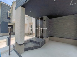 足立区伊興３丁目