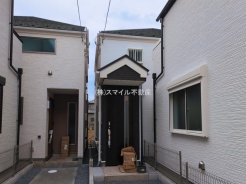 足立区伊興３丁目