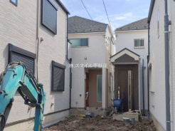 足立区伊興３丁目