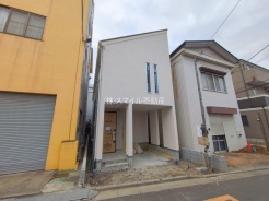 足立区本木南町